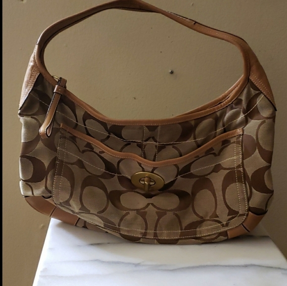 Coach purse - Picture 1 of 3